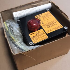 PWR KIT ONE CABLE W/ RED LIGHT
