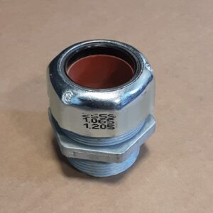 1-1/4" 1.065-1.205 STRAIN RELIEF CONN.
