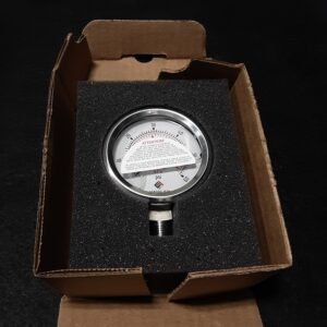 233.53 2.5 DIAL 1/4"LM 0/30PSI/KPA