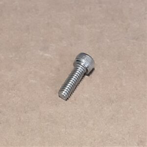 SCREW 8-32x1/2 SHCS