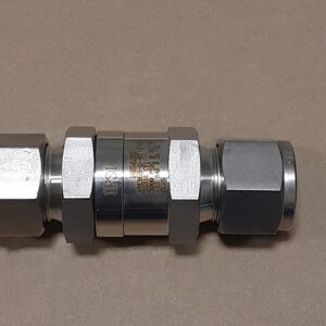 CEHCK VALVE 6000PSI FKM SEAL 1/2"TUBE SS