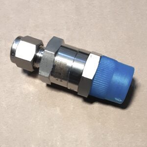 CHECK VALVE 6000PSI FKM SEAL 1/2TX1/2"M